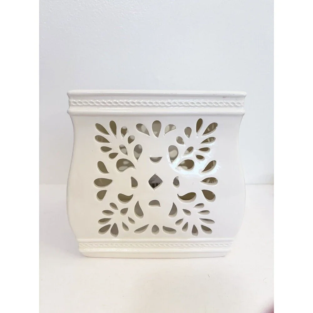 Country Living White Ceramic Tissue Cover